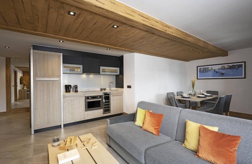 Les Saisies Apartamento | Wifi, vista montaña, fitness, piscina, sauna, hammam, balcón, parking, tv, local para esquís, 65m²