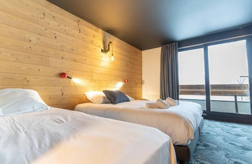 Saint-Chaffrey Hotel | Wifi, vista montaña, piscina, sauna, hammam, balcón, parking, local para esquís, 20m²