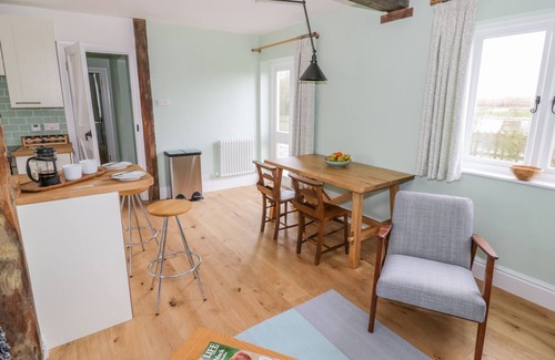 Napton-on-the-Hill Cabaña | WIGRAMS CANALSIDE COTTAGE en Napton-On-The-Hill, Ref 996499