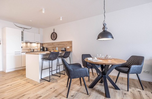 Schleswig Apartamento | Wiking-koje 7 - Balkon, Barrierearm, Aufzug, Dusche, Schreibtisch