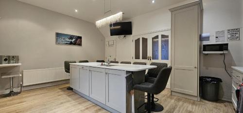 Ballyshannon Casa | Wild Atlantic Way - Retreat - Sleeps 12