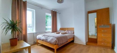 Ballyshannon Casa | Wild Atlantic Way - Retreat - Sleeps 12