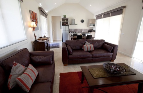 Seville Apartamento | Wild Cattle Creek Estate