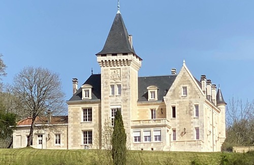Nouvelle-Aquitaine Apartamento | Wild & Free" air-conditioned apartment at the Château de Bellevue stud farm
