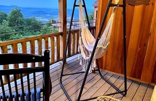 Stanardsville Casa | Wild & Free Lodge Rm. 202