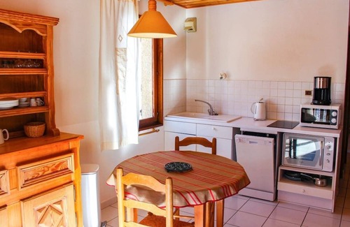 Nevache Apartamento | La fruta silvestre. Aldea de baja de la Ciudad en Névache.