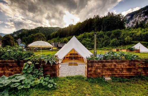 Schwarzau im Gebirge Complejo | Wild Glamping in the Vienna Alps - “Rax plateau“ view