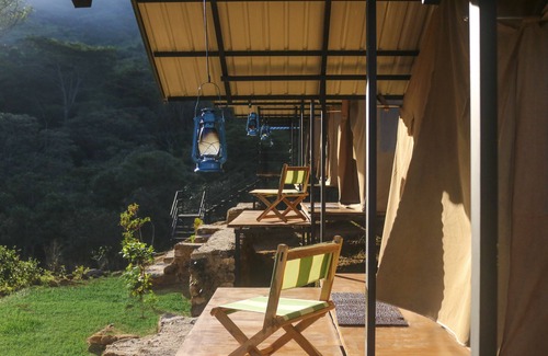 Medadumbara Alquiler De RV | Wild Glamping