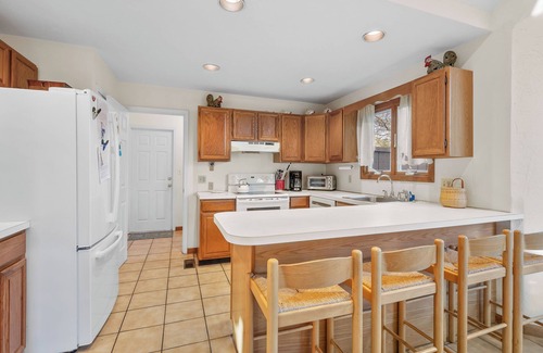 Silver Beach Casa | Wild Harbour Estates 4BD, 2.5 BA Contemporary--Association Beach, Central A/C, Outdoor Shower