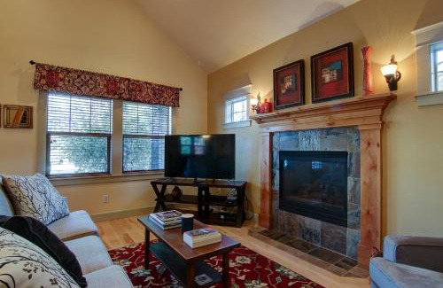 Bend Casa | Wild Meadow