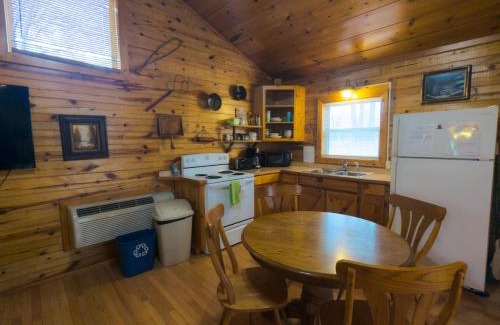 Eureka Springs Casa | Wild Plum Cabin No.1