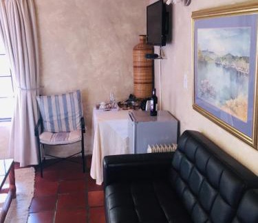 Noordhoek Cabina | Wild Rose Country Lodge