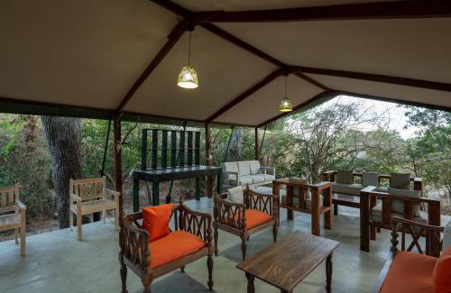 Palatupana Otro | Wild Trails Yala by Mili