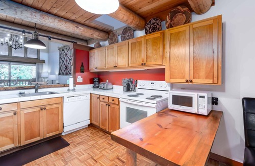 Sunriver Condominio | Encanto clásico de cabina, condominio de campo de golf al lado de la aldea! - WILD09