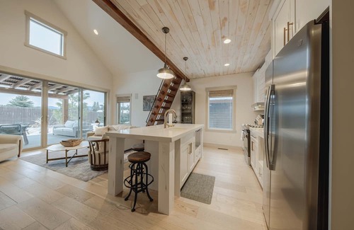 Eureka Casa | Wilderness Club Golfer's Cottage w/ Hot Tub!