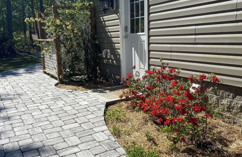 Boiling Spring Lakes Casa | Wildlife Habitat near state nature trails, beaches and quaint southern towns.