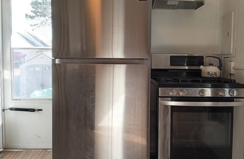 Wildwood Cabaña | Wildwood Cottage-15 minute walk to Beach/Boardwalk.