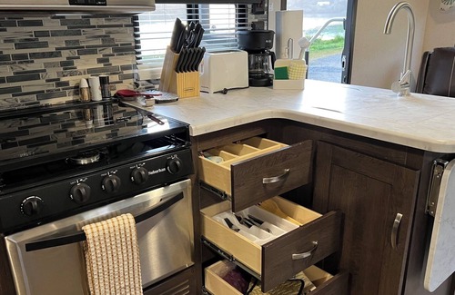 Klamath Apartamento | Wildwood glamping rv - Site #72