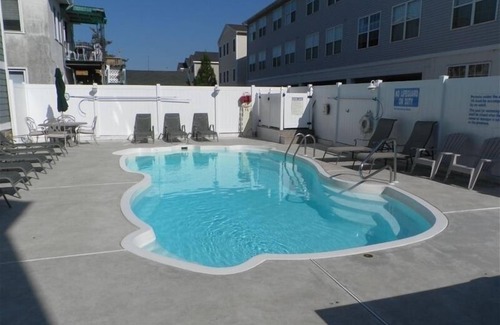 Wildwood Condominio | Wildwood W / Pool - 1 Blk Frm Beach - 3HAB / 2 BA