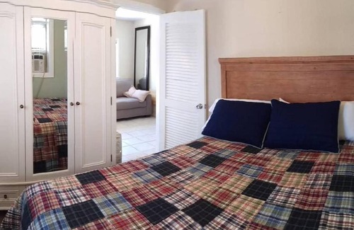 Cape May - Wildwood Apartamento | WildWoof Beach Bungalow - 3 Blocks to Beach