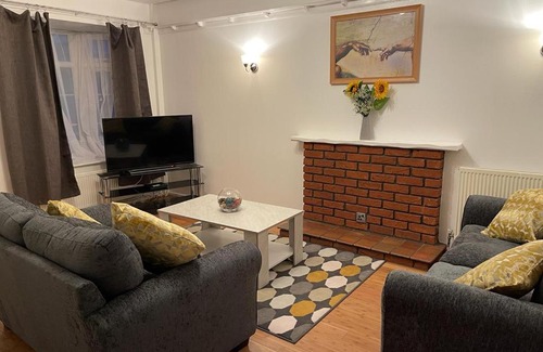 Great Houghton Casa | Wilford House