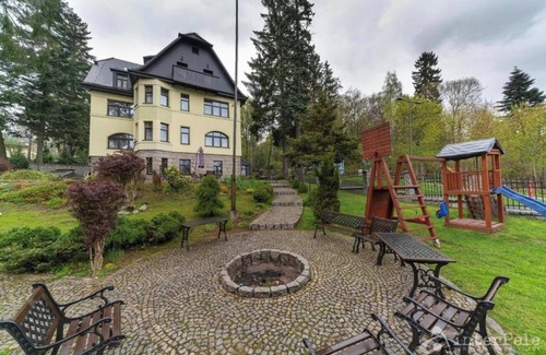 Szklarska Poreba Apartamento | Willa Słoneczna Róża w centum