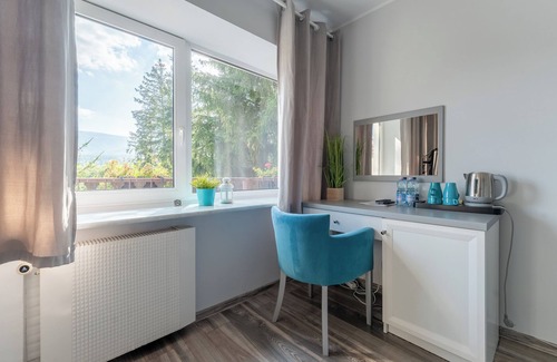 Szklarska Poreba Villa | Willa SONATA, quiet place near main sidewalk. Appartment for 4 persons. App 102.