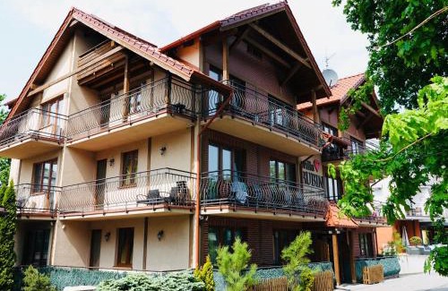 Krynica Morska Villa | Willa Szafir Krynica Morska-Noclegi, Pokoje, Apartamenty