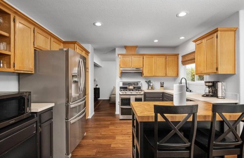 Dundee Casa | Willamette Vintage