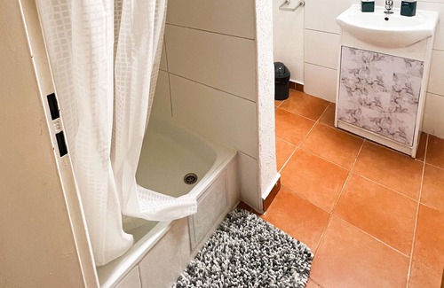 Neustadt Apartamento | Willkommen bei Suite One Lahnstraße