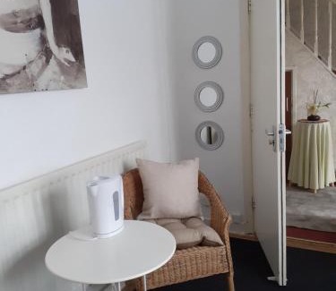 Walsall Casa | Willodean