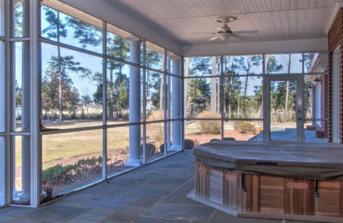 Cambridge Casa | Willoughby - ¡Más de 10,000 pies cuadrados, piscina cubierta, parrilla, capacidad para 24 personas!