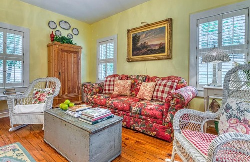 Townsend Casa | Willow Cottage