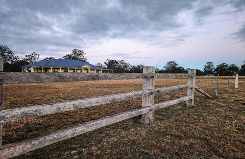 Junabee Cabina | Willow Lodge at Willow Farm, experience the country life