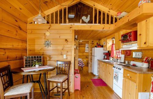 Asheville Casa | Willow Pond Cabin that is peaceful and quiet
