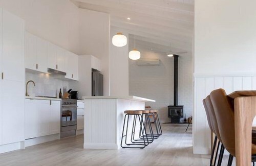 Healesville Apartamento | Gorgeous Views and a Swimming Pool