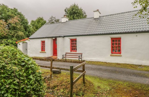 Ards Cabaña | WILLOWBROOK COTTAGE, family friendly in Askill, County Leitrim