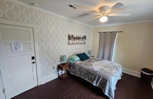 Sunset Park Casa | Wilmington Classic Next To Downtown