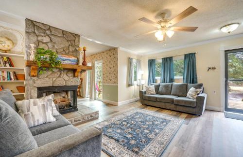 Sea Breeze Casa | Wilmington Getaway Near Carolina Beach Boardwalk!