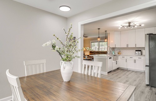 Wilmington Casa | Wilmington Getaway w/ Fire Pit, 8 Mi to Beaches!