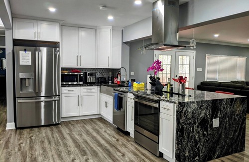 Savannah Casa | Wilmington Island Escape with Pool & Hot Tub