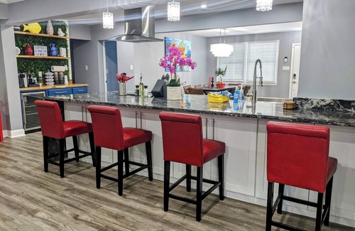 Savannah Casa | Wilmington Island Escape with Pool & Hot Tub