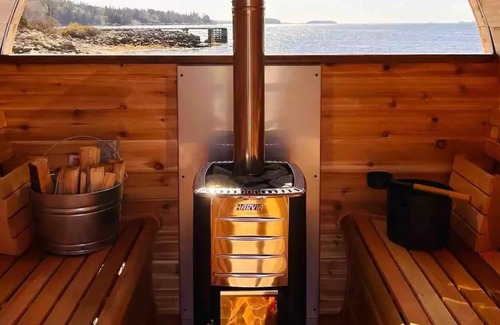 Boutiliers Point Cabaña | Wilson's Coastal Club - C1