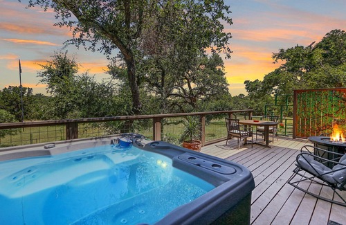 Wimberley Cabina | Windmill Ranch- Arbor Casita #3 I Hot tub, pond