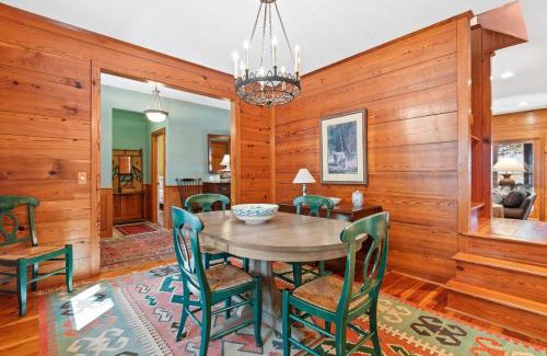 Georgetown Casa | Windows on the Water