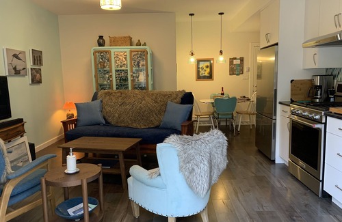 Comox Casa | Windslow Guest Suite at Kye Bay Beach in Comox
