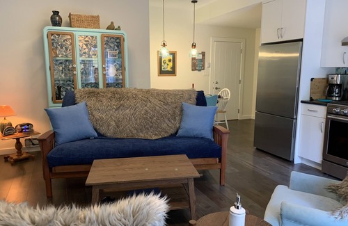 Comox Casa | Windslow Guest Suite at Kye Bay Beach in Comox