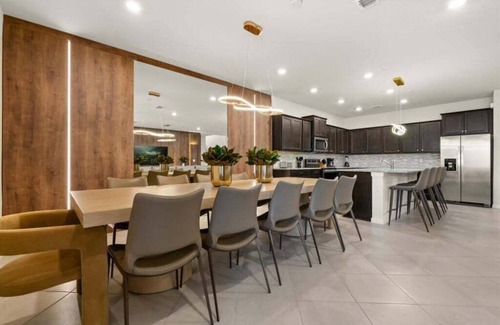 Four Corners Villa | Windsor Cay 103 - Ten Bedroom Villa, Sleeps 22