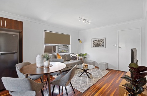 Windsor Apartamento | Windsor Cosy 2-Bedroom Unit in Quiet Neighborhood