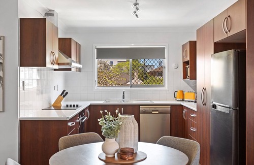 Windsor Apartamento | Windsor Cosy 2-Bedroom Unit in Quiet Neighborhood